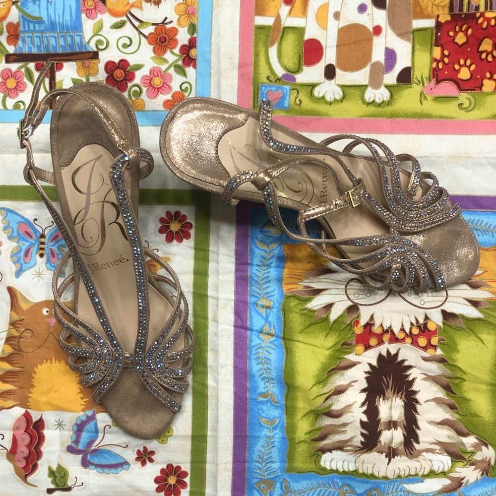 EUC Gold & rhinestone J.Renee strappy heels size 8